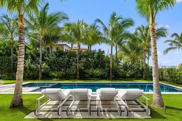 North End Palm Beach Residence photo 18