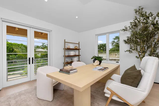 North End Palm Beach Residence photo 54