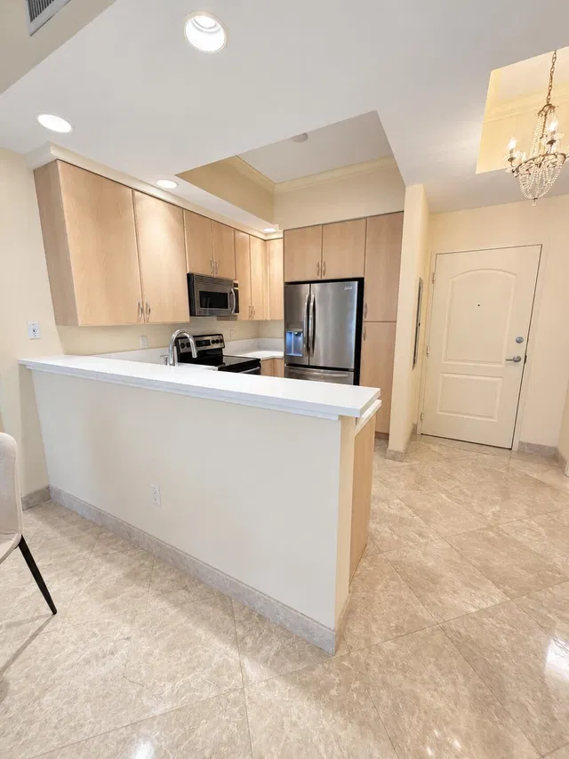 One City Plaza Unit 1027 photo 6