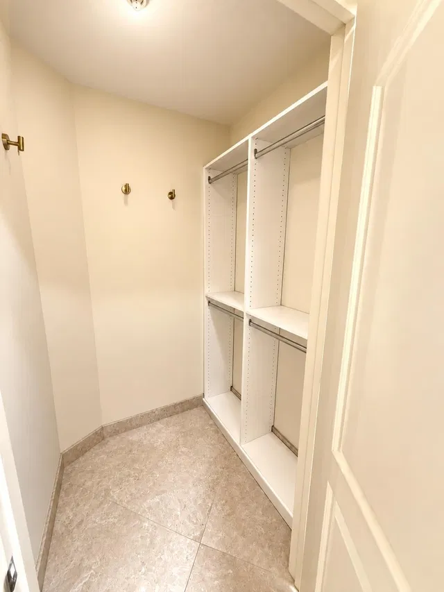 One City Plaza Unit 1027 photo 15