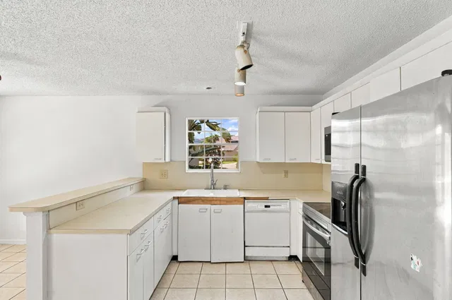  Residence photo 23