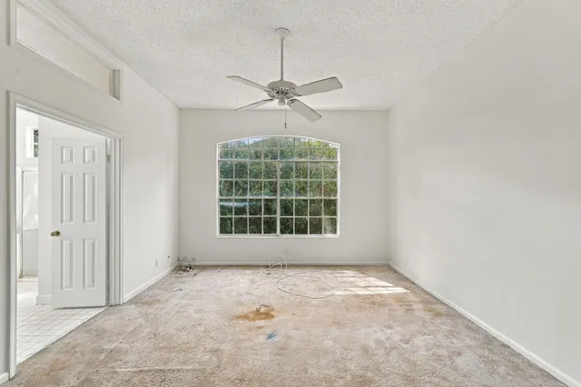  Residence photo 29