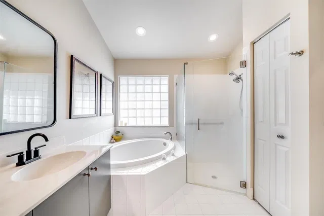 Residence photo 9