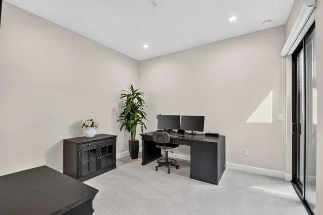  Residence photo 27