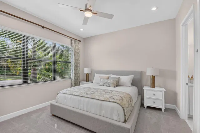  Residence photo 30