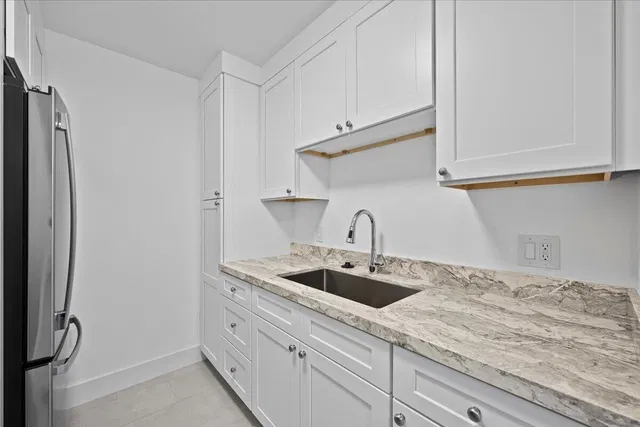  Unit 207 photo 9