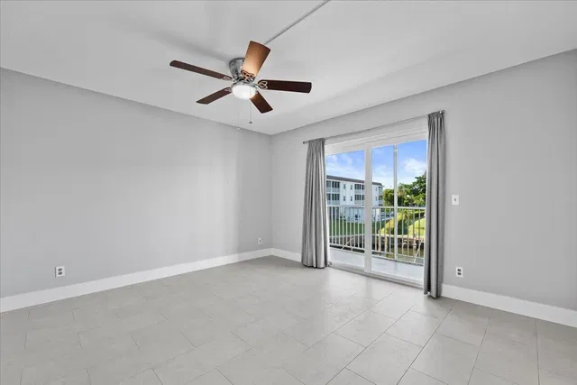  Unit 207 photo 12
