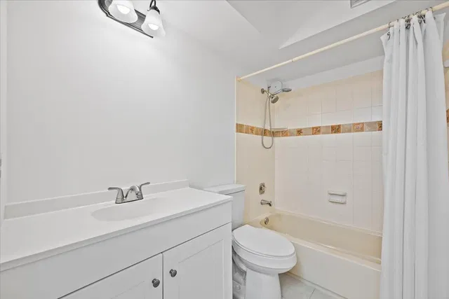  Unit 207 photo 14