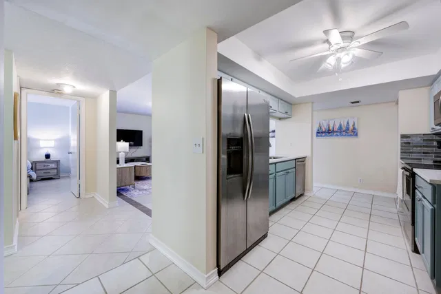 Unit 209 photo 12