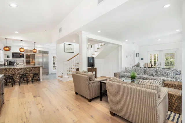  Residence photo 6