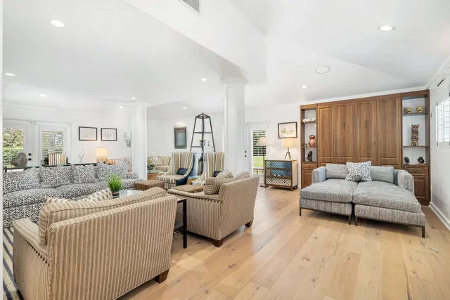  Residence photo 7