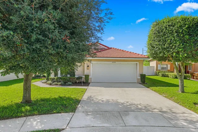 Residence photo 2