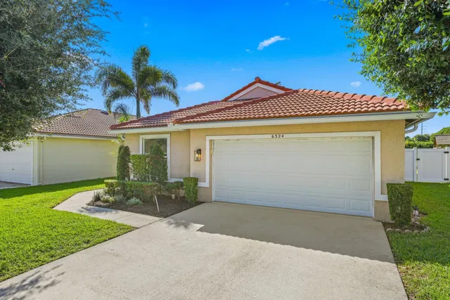 Residence photo 4
