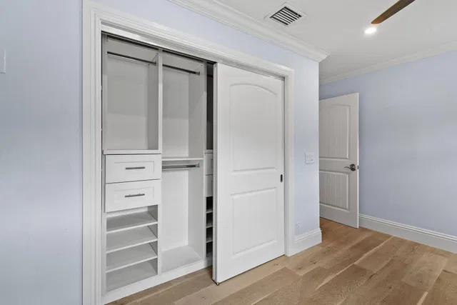  Residence photo 36