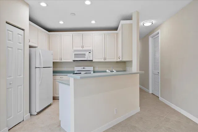 Evergrene Palm Beach Gardens Residence photo 11