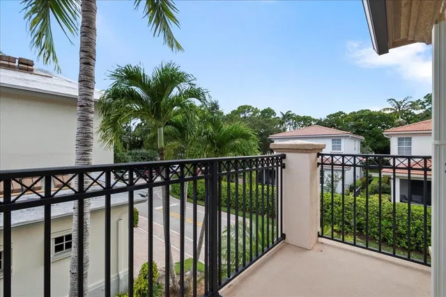 Evergrene Palm Beach Gardens Residence photo 23