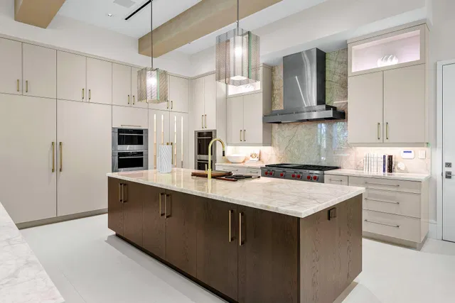 Royal Palm Yacht and Country Club Residence photo 16