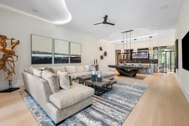 Royal Palm Yacht and Country Club Residence photo 39