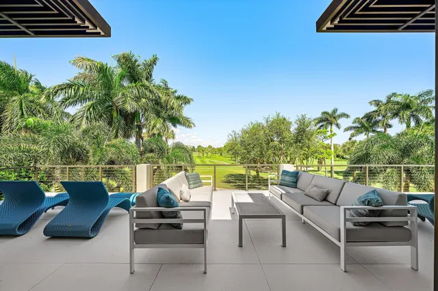 Royal Palm Yacht and Country Club Residence photo 53