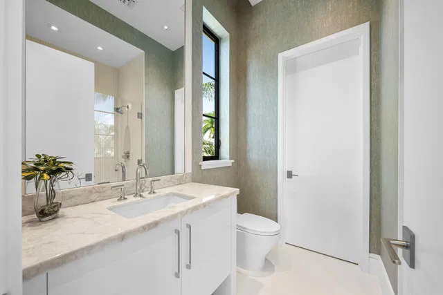 Royal Palm Yacht and Country Club Residence photo 57