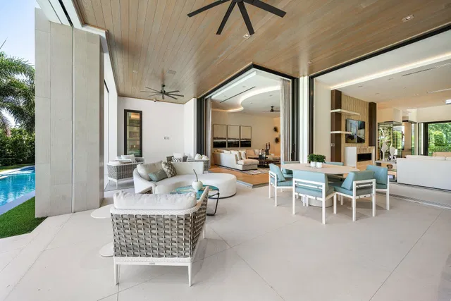 Royal Palm Yacht and Country Club Residence photo 68