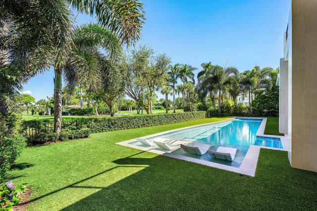 Royal Palm Yacht and Country Club Residence photo 78