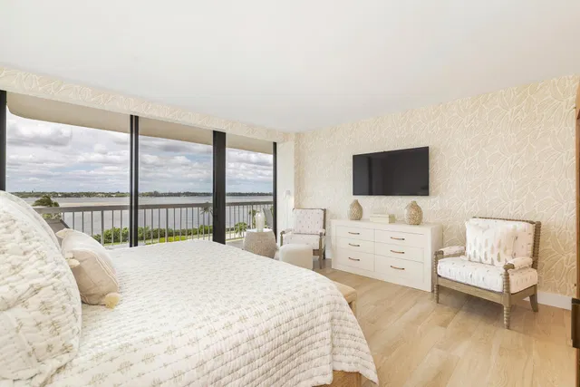 The Meridian Unit 407N photo 18