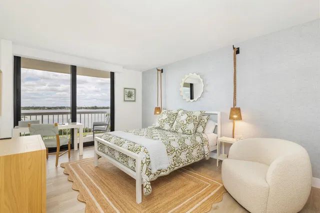 The Meridian Unit 407N photo 22