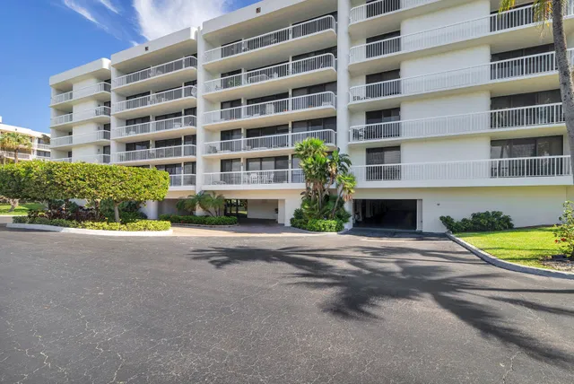 The Meridian Unit 407N photo 40