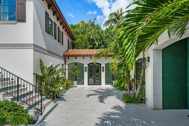  Residence photo 35