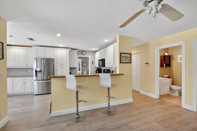  Residence photo 16