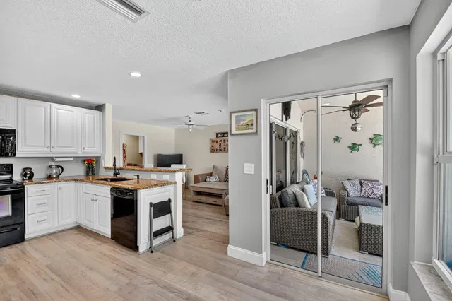 Residence photo 20