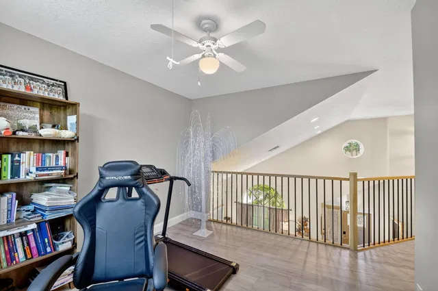  Residence photo 35