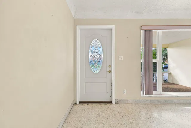Residence photo 10