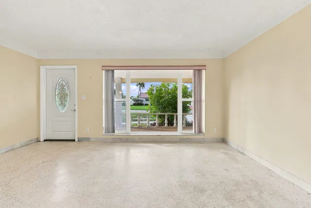 Residence photo 15