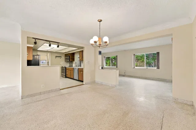Residence photo 20