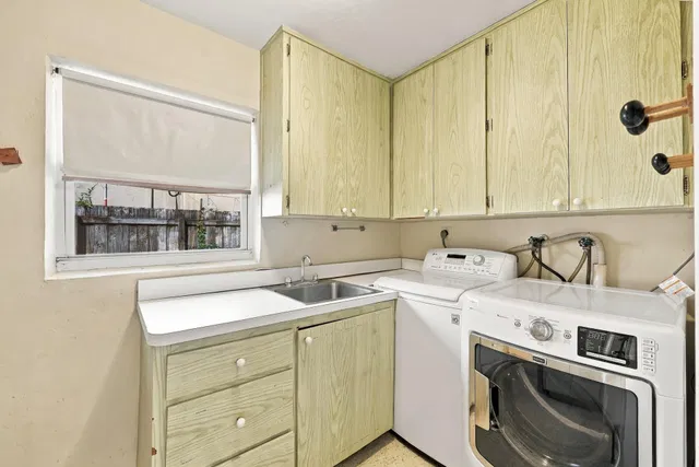 Residence photo 35