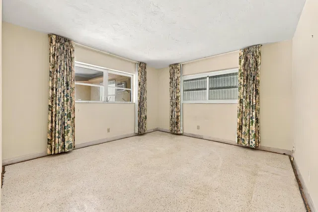 Residence photo 44