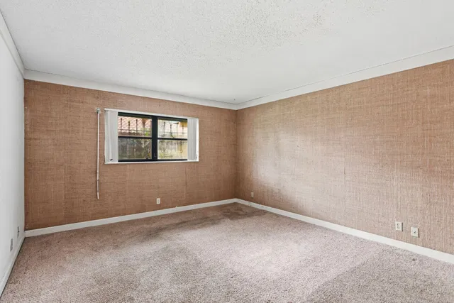 Residence photo 14