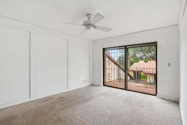Residence photo 16