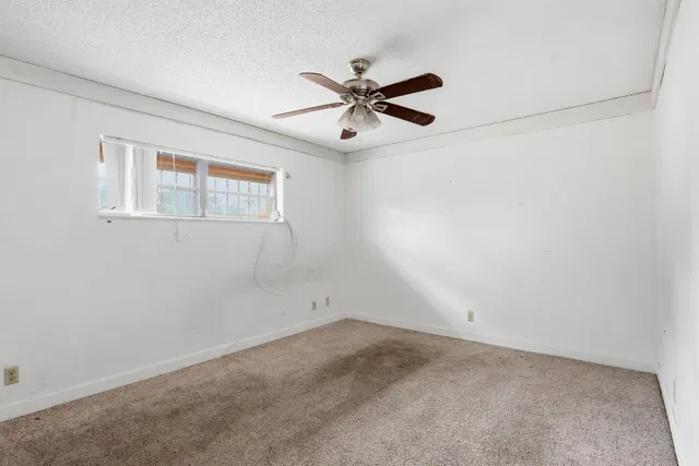 Residence photo 18