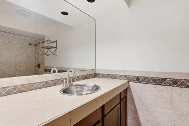 Residence photo 23