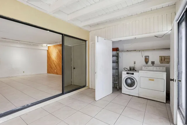 Residence photo 26