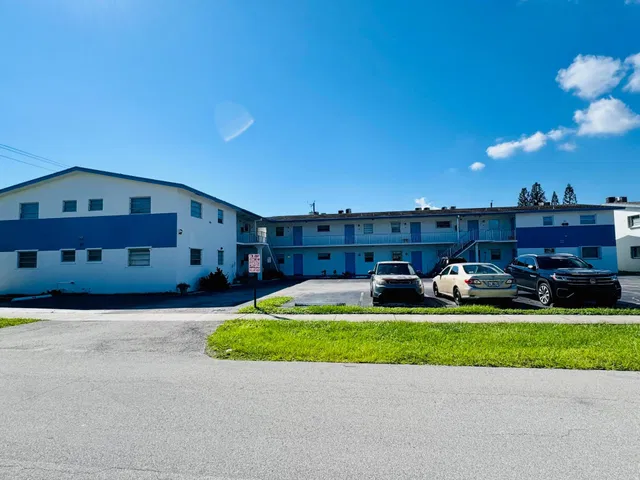 Unit 24 photo 2