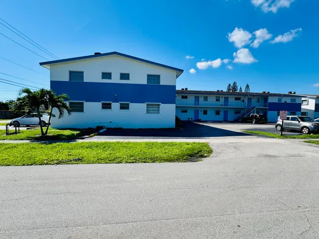 Unit 24 photo 3