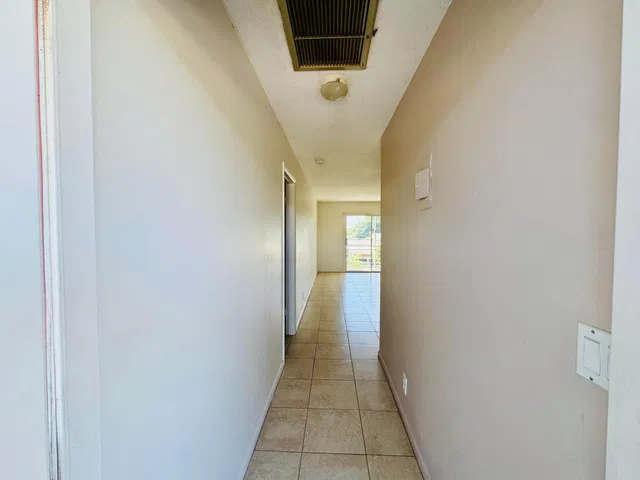 Unit 24 photo 6