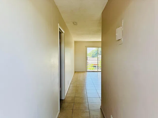 Unit 24 photo 7
