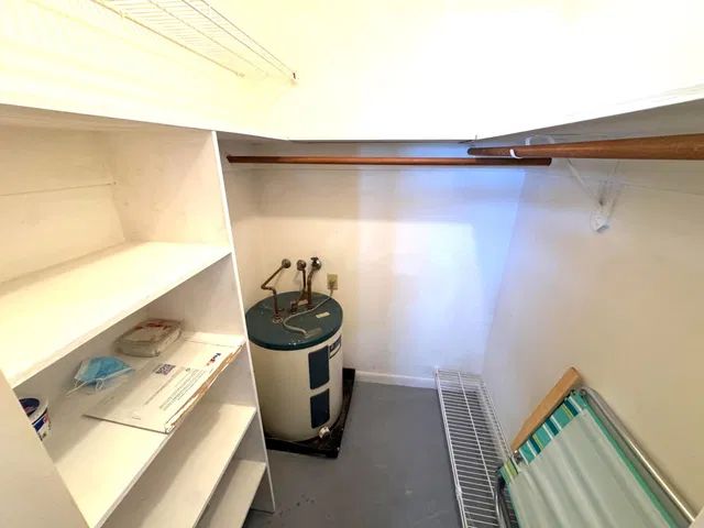 Unit 24 photo 21