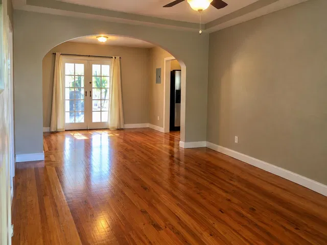 Residence photo 5