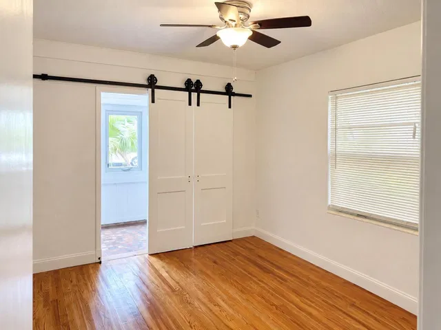 Residence photo 10